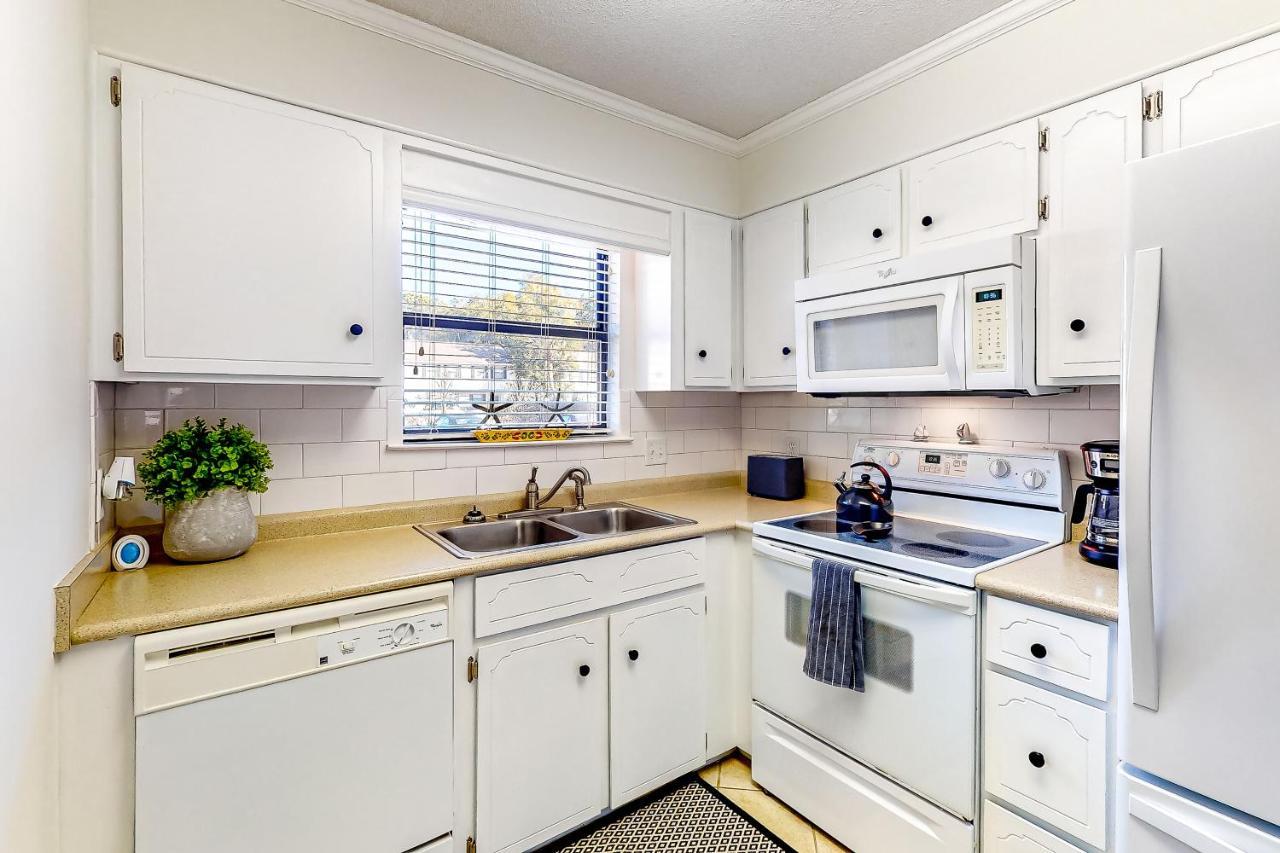 Seas The Day Apartment St. Simons Island Exterior photo